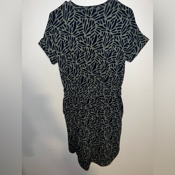 Banana Republic Factory Knit T-Shirt Dress Size S/Petite - Picture 3 of 4